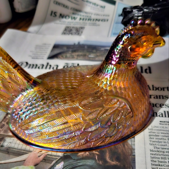 Indiana Glass Hen on Nest- Top Only - Picture 2 of 3